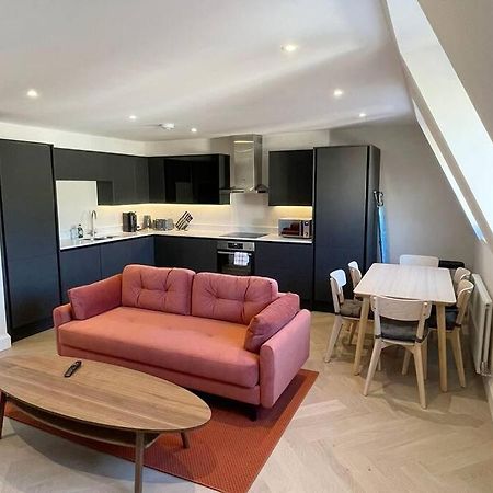 Apartments In The Heart Of Richmond, London Ричмънд Екстериор снимка